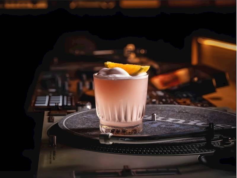 Sydney Bar/Nightclubs Business for Sale Slide 2