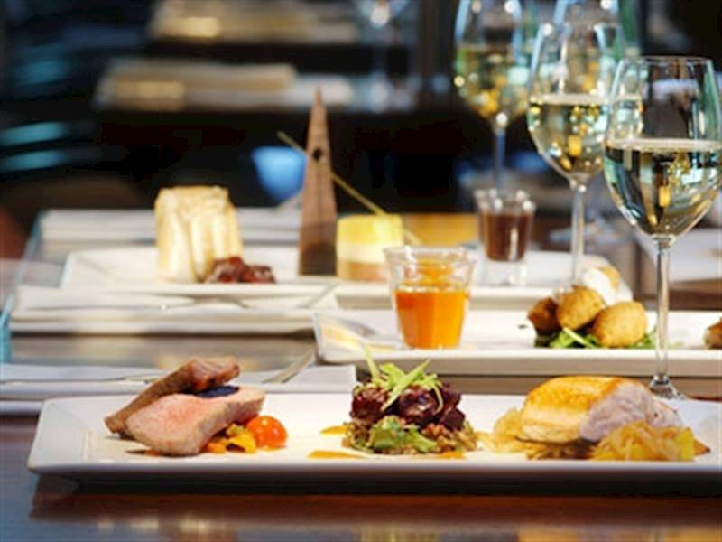 North Shore City Food/Hospitality Business for Sale