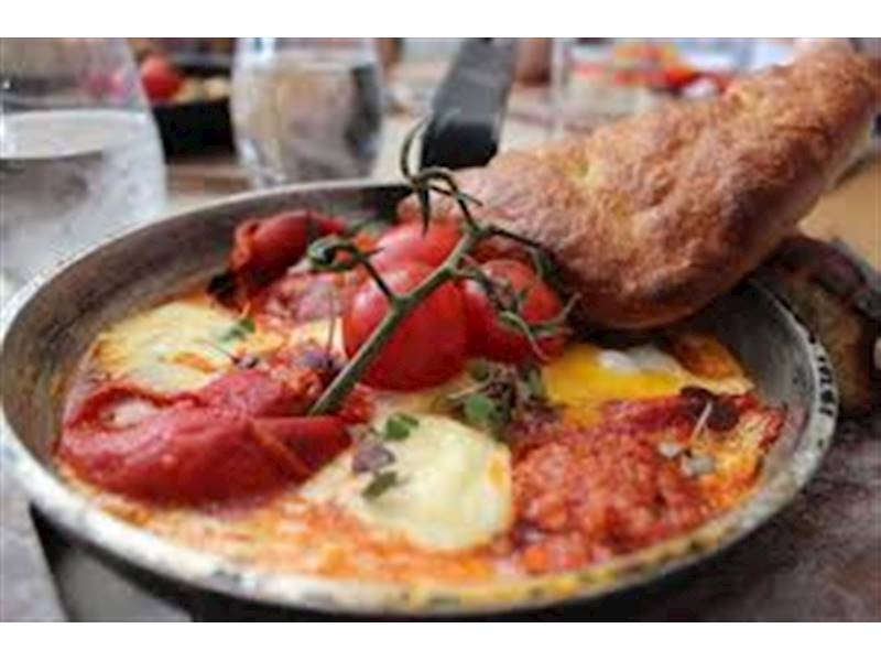 Eastern Suburbs - Sydney Food/Hospitality Business for Sale Slide 2