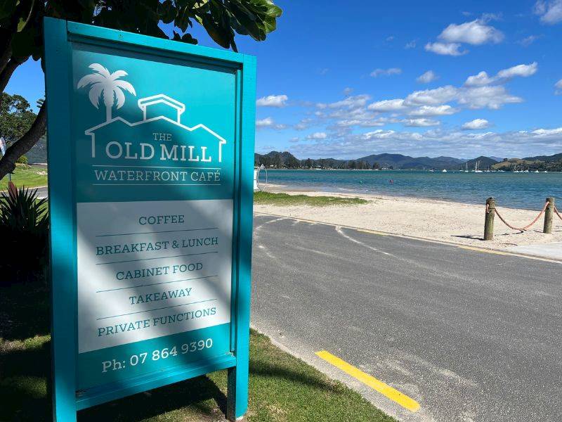 Thames-Coromandel  Cafe Restaurant Business for Sale Slide 2
