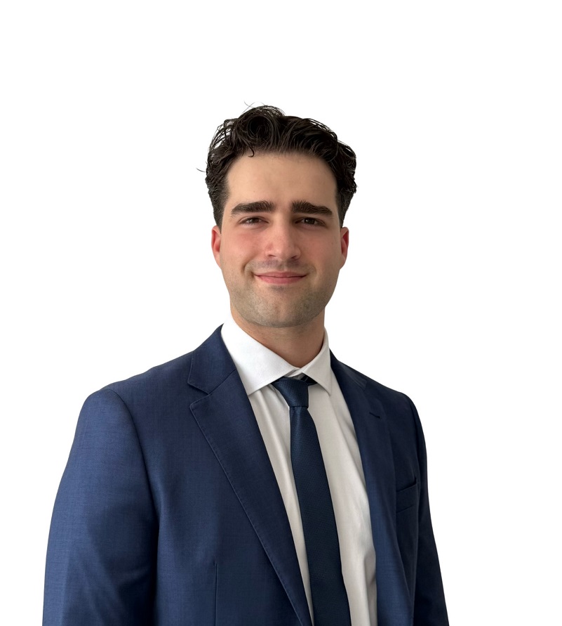 Declan Ellaz Headshot