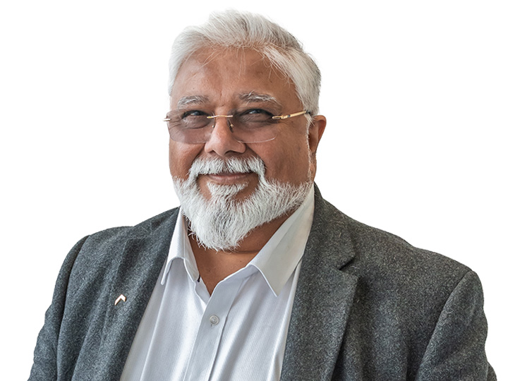 Anil Vazirani Headshot